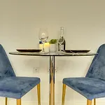 The Cube Studio I A Calm Executive Space In Centre Of City I Pet-Friendly I Eco-Short Term Let By Silva