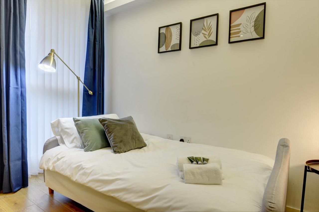 Apartment The Cube Studio I A Calm Executive Space In Centre Of I Pet-friendly I Eco-short Term Let By Silva *