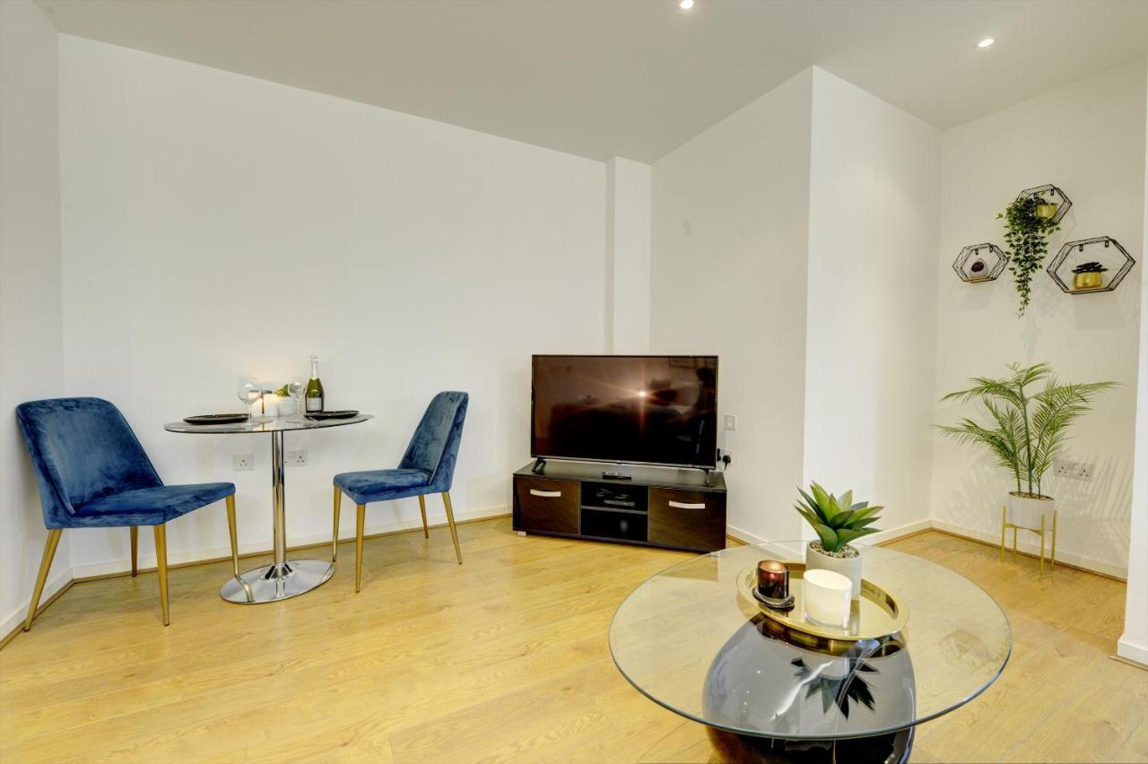 The Cube Studio I A Calm Executive Space In Centre Of I Pet-friendly I Eco-short Term Let By Silva *
