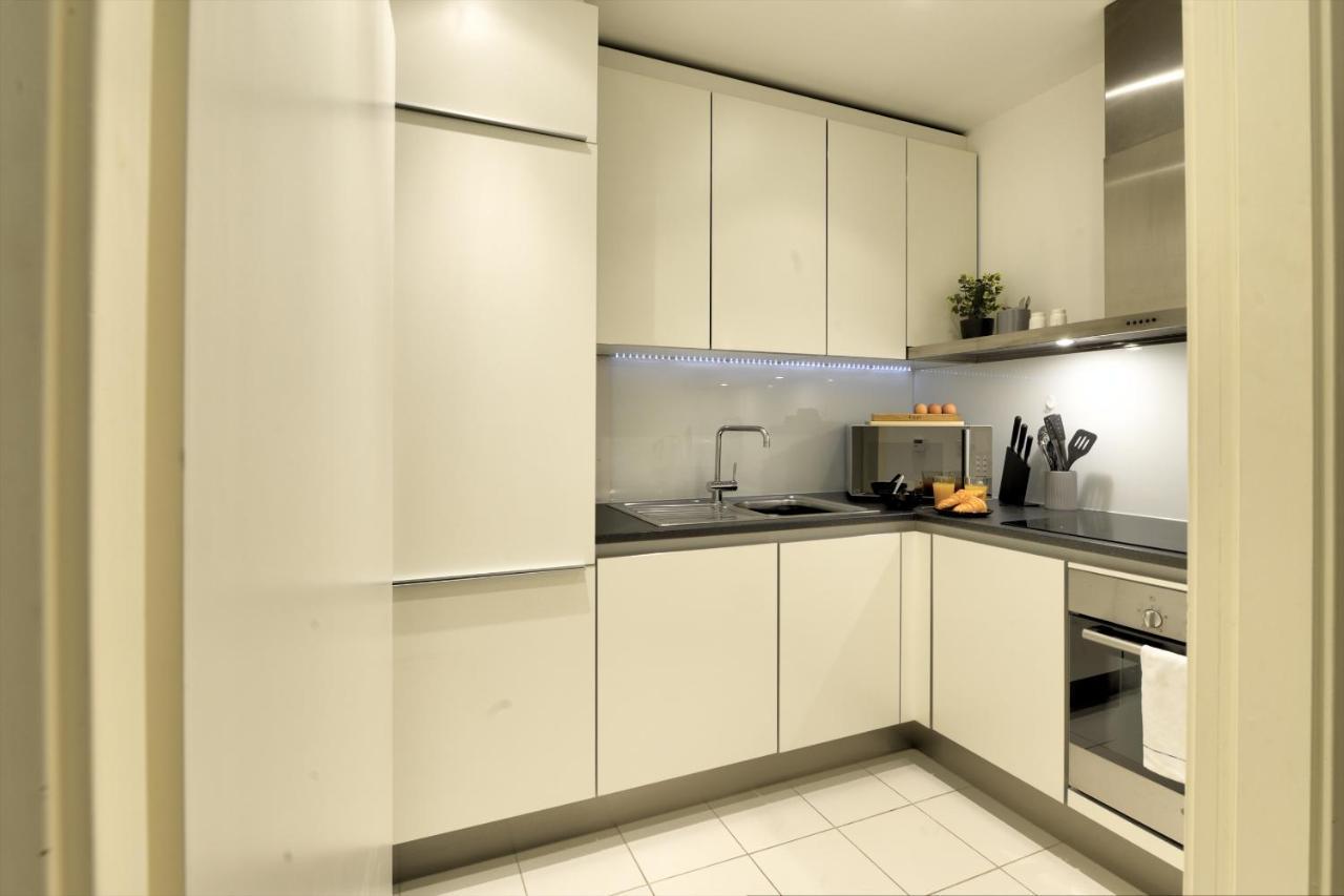 The Cube Studio I A Calm Executive Space In Centre Of I Pet-friendly I Eco-short Term Let By Silva *